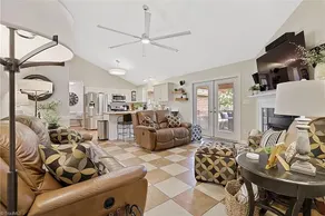 Fantastic Cottage with big backyard near the city - Image 3