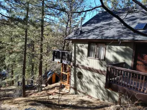 Upscale cabin, mini-split AC, spa, pool table - Image 2