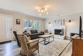 Beautiful convenient 3-bedroom home - Image 3