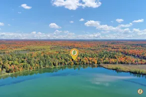 Lured Den - Private Lakefront Cottage - HOT TUB! - Image 4