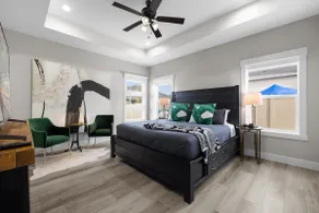 3 Min to Canyon • Game Garage • King Bed • Firepit - Image 4