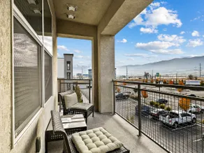 Gorgeous Stay/Luxury Amenities - Pet Friendly - Image 4