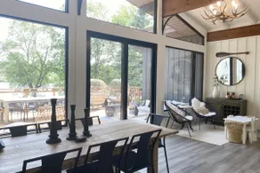 Muskoka 4 Season cottage on stunning lakefront - Image 2