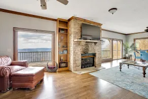 Scenic 2-bedroom cabin with heavenly views - Image 5