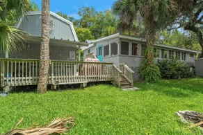 Live Life Now Canal Cottage: Dock, Kayaks, & Bikes - Image 4