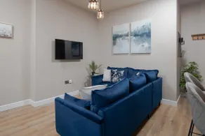 Trinity Rose Apartment - Image 3