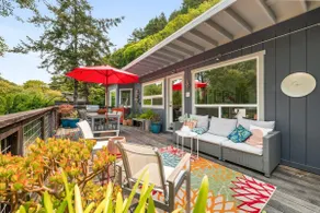 Riverfront cottage w/ hot tub, lush gardens, privacy & river access, pets ok! - Image 5