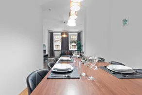 Flatista Homes - Old Town - Image 3