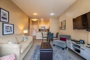 Serene 1 Bedroom Condo in the Heart of Seattle! - Image 3