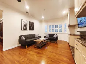 4B/4.5B Cozy house/Great location/Walk to school - Image 4