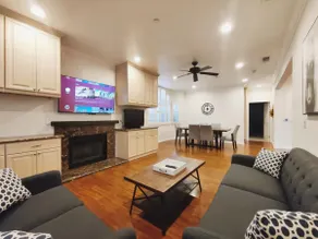 4B/4.5B Cozy house/Great location/Walk to school - Image 2