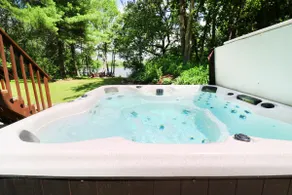 Gorgeous Lake Home with Hot Tub - by MOA and MSP - Image 3