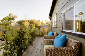 Cozy Rose Bowl Guesthouse-Walkable & Well-Equipped - Image 2