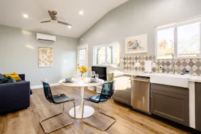 Cozy Rose Bowl Guesthouse-Walkable & Well-Equipped - Image 5