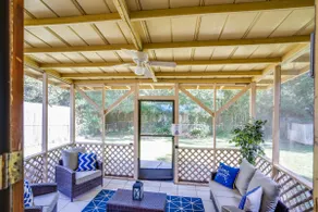 3 Bedroom Trendy Elegant Vibe close to Colleges - Image 4