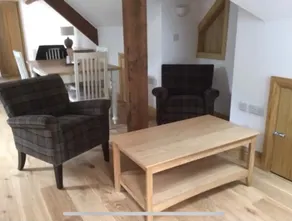 Grooms Loft, Modern apartment in Victorian Stables - Image 3