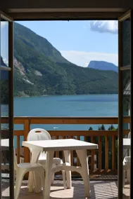 no. 5 - three-room apartment with balcony overlooking the lake (2 bathrooms) - Image 2