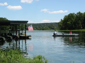 Studio Cottage on White River - Image 5