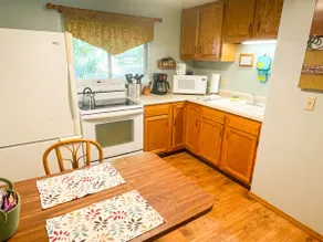 Studio Cottage on White River - Image 3