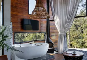Cabin with whirlpool and mountain view - Image 3