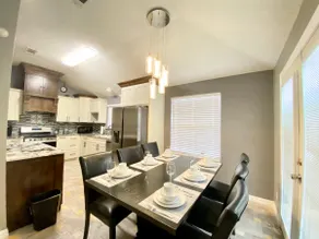 Cozy 3-Bedroom Full Residential Home in Garland - Image 3
