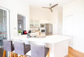 BEST OCEAN VIEWS ON STRADDIE + SUNSET DECK - Image 5