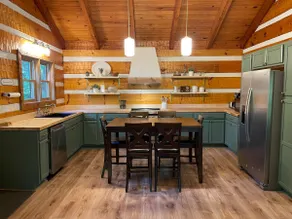 Family friendly cabin, Screened porch, Fire pit - Image 5