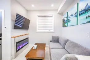 Luxury Brand-new 1 Bedroom Suite - Image 2