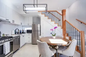 Luxury Brand-new 1 Bedroom Suite - Image 5