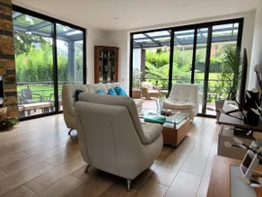 green paradise. Enjoy this beatiful vacation home. - Image 3