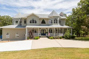 The Cimarron Lake House on Table Rock Lake! - Image 2