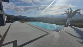 Independent studio with view of 3 Becs, lavender and quiet - Image 2