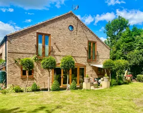 Paddock lodge,Beautiful unique 4 bed barn conversion near York - Image 3