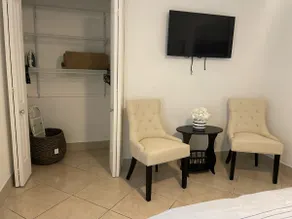 Cozy getaway, 1 BR Suite minutes from attractions. - Image 3