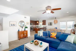 374 San Luis Ave - Image 2