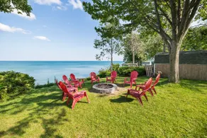 Lexington Beach house, On the water with private beach - Image 2