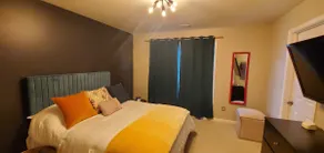 Hidden Gem Boutique home 4BR/3BA heart of Downtown - Image 5