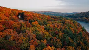 Catskills Schoolhouse – Fall Views | 2 Hrs NYC - Image 5