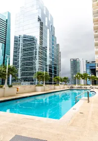Top Stay Miami /3BR Green@Brickell w/ Balcony & Parking - Image 5