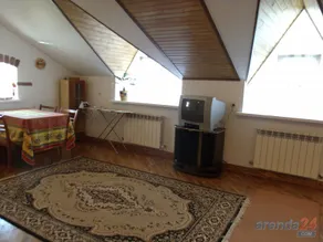 Chalet Studio Apartment with Parking - Image 3