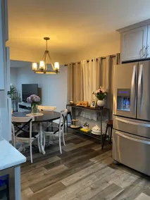Beautiful 2-bedroom house with parking - Image 3