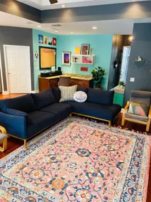 Cheerful 4 Bed, 3 Bath Home with Screened Pool - Image 2