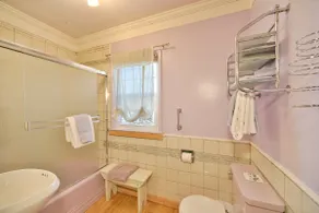 Charming 4BR Home in a Great Downtown Location - Image 4