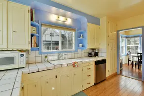 Charming 4BR Home in a Great Downtown Location - Image 3