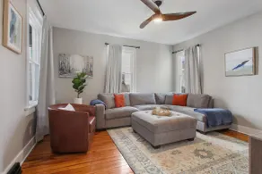 Cheerful 4 bedroom close to historical/sport sites - Image 3