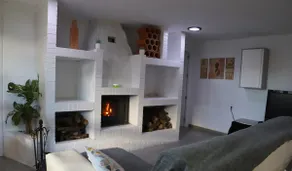 A LARGE HOUSE TO ENJOY WITH FRIENDS AND FAMILY - Image 3
