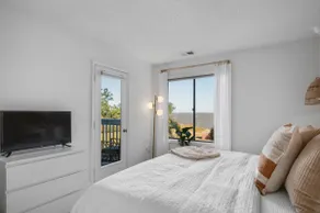 Sun Kissed Cove - Updated Waterfront Condo! - Image 5