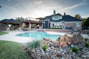 Luxury 5 Acre Private Estate on Lake Ray Roberts - Image 2