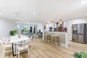 'Pearl Paradise' A Tropical Oasis with Ocean Views - Image 5