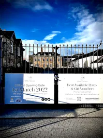 3 BEDROOM APARTMENT BESIDE THE CASHEL PALACE HOTEL - Image 4
